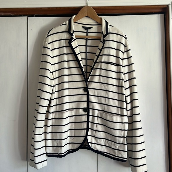 Lands End Women’s blazer Size 14 T - Picture 1 of 7